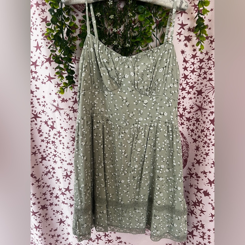 Hollister Olive Green Floral Lace-Trim Camisole